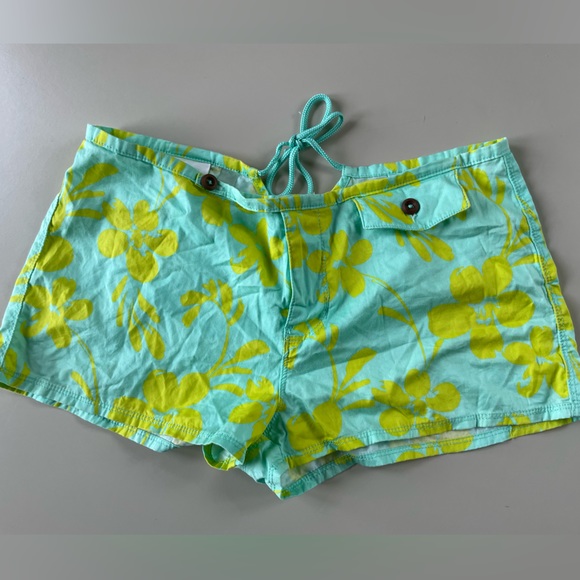 Roxy beach shorts | Low-Mid Ride | 100% cotton | Size L Cute!! - Picture 6 of 8